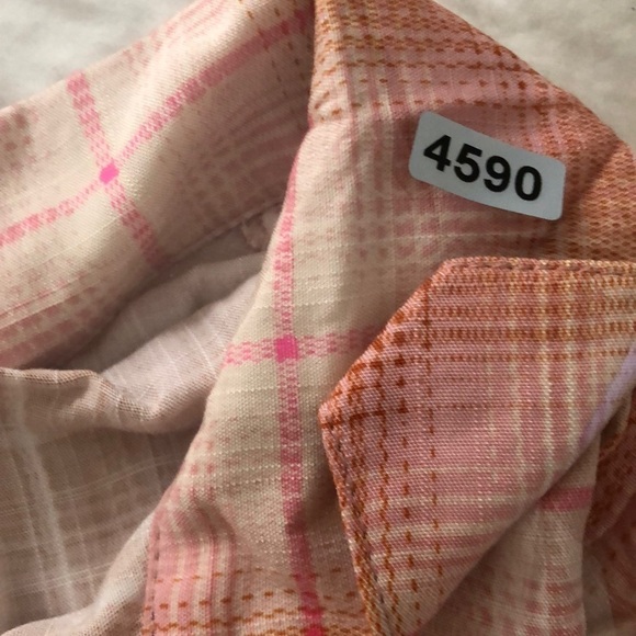 bpTop Plaid Crop Long Sleeve Collared Button-Up Shirt Pink Tan NWT Medium - Picture 7 of 7